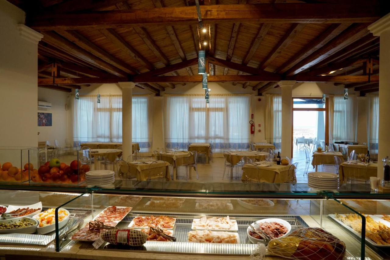 GH Santina Resort&SPA Valledoria  Esterno foto